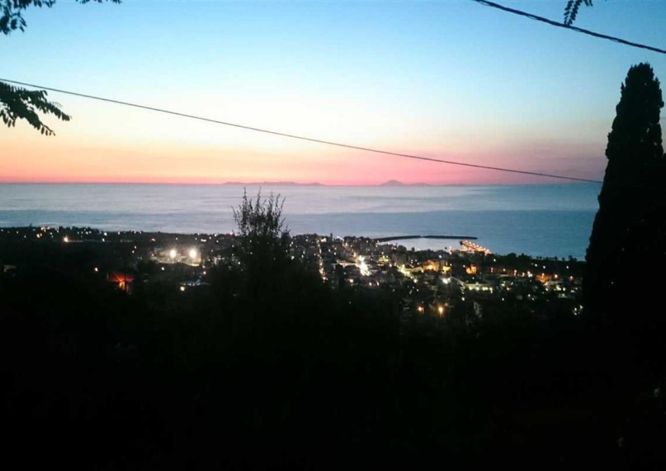 Panoraias Luxury Suite Kyparissia Exterior foto